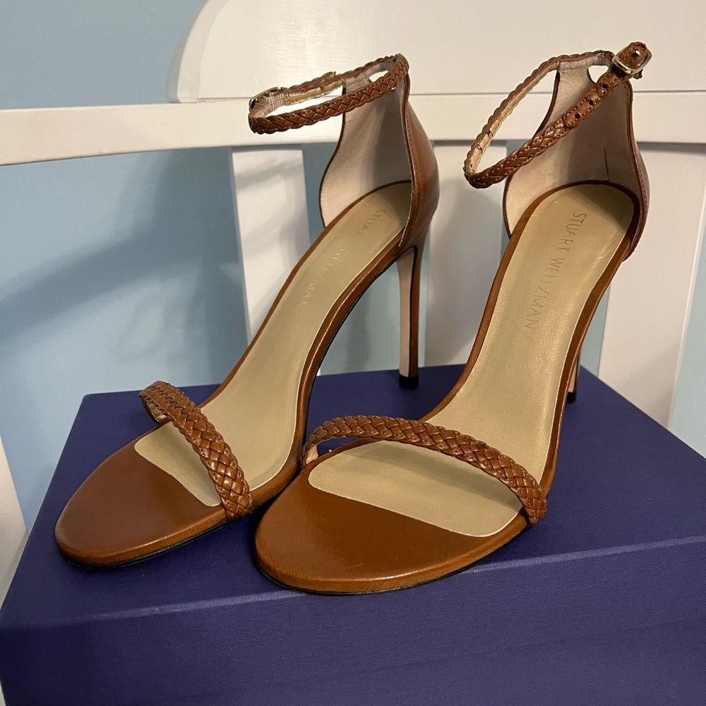 Stuart Weitzman nudist heels